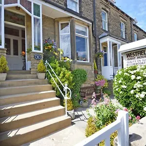 Westfield House - Characterful 7 Bedroom Townhouse Holiday home